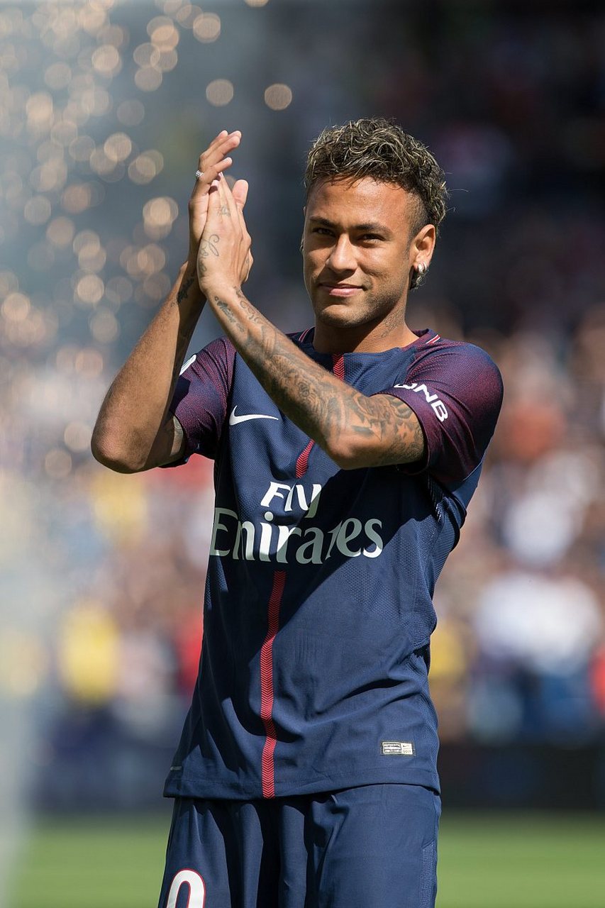 拼抢密度大 拼抢密度大